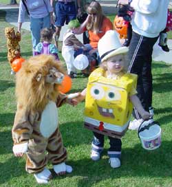 aly and mile the lion