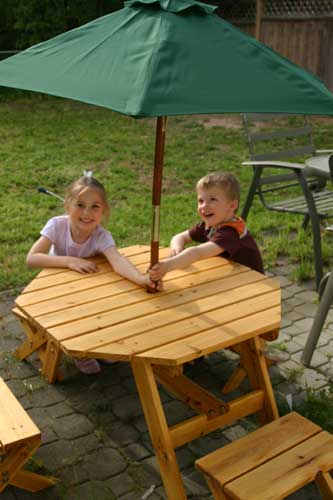 picnic table